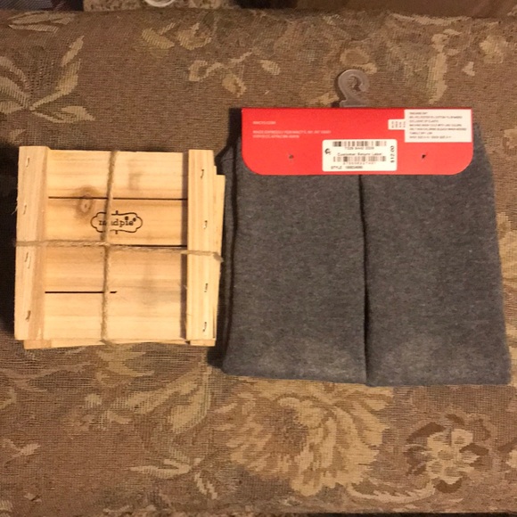 NWT Wine Gift Set Coasters & Socks Sip Happens $32 - Picture 2 of 5